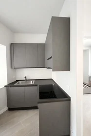 Shared room at Via Sopramuro, Centro Storico, image 7 of 10