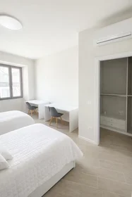 Shared room at Via Sopramuro, Centro Storico, image 4 of 10