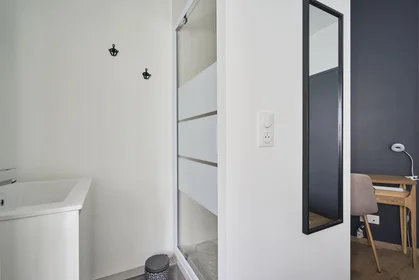 Private room at 55 Boulevard Lobau, image 16 of 16
