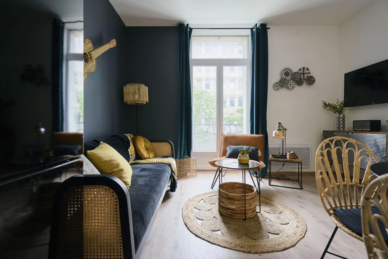 Chambre confortable pour étudiants disponible dans 