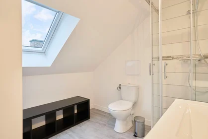 Prywatny pokój 37 avenue de londres, obraz 20 21