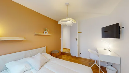 Özel oda konumu 28 rue de l'Ecole Normale, 11 17 görüntüsü