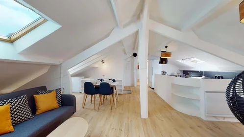 Private room at 4 boulevard Jules Guesde Saint-Denis 93200 FR, image 12 of 16