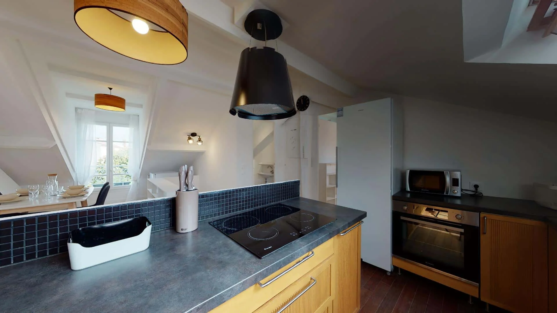 Student-friendly room in  with modern amenities