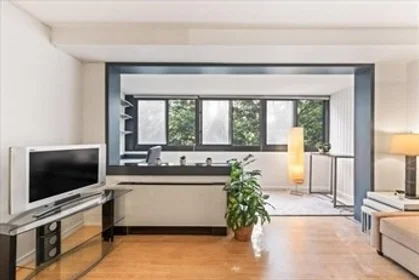 Studio in residence at 2, Hawthorne Pl., Unit 5K, Beacon Hill, Boston, MA, 02114, image 15 of 15