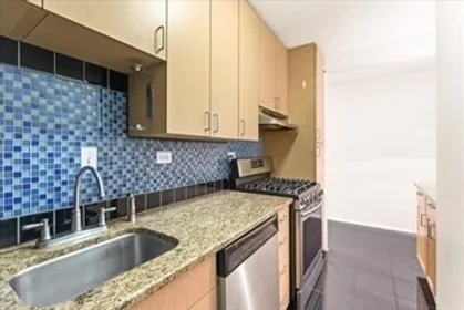 Studio in residence at 2, Hawthorne Pl., Unit 5K, Beacon Hill, Boston, MA, 02114, image 4 of 15
