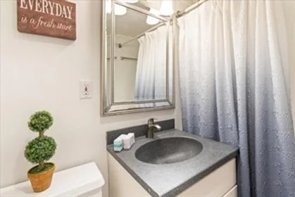 Studio in residence at 2, Hawthorne Pl., Unit 5K, Beacon Hill, Boston, MA, 02114, image 8 of 15