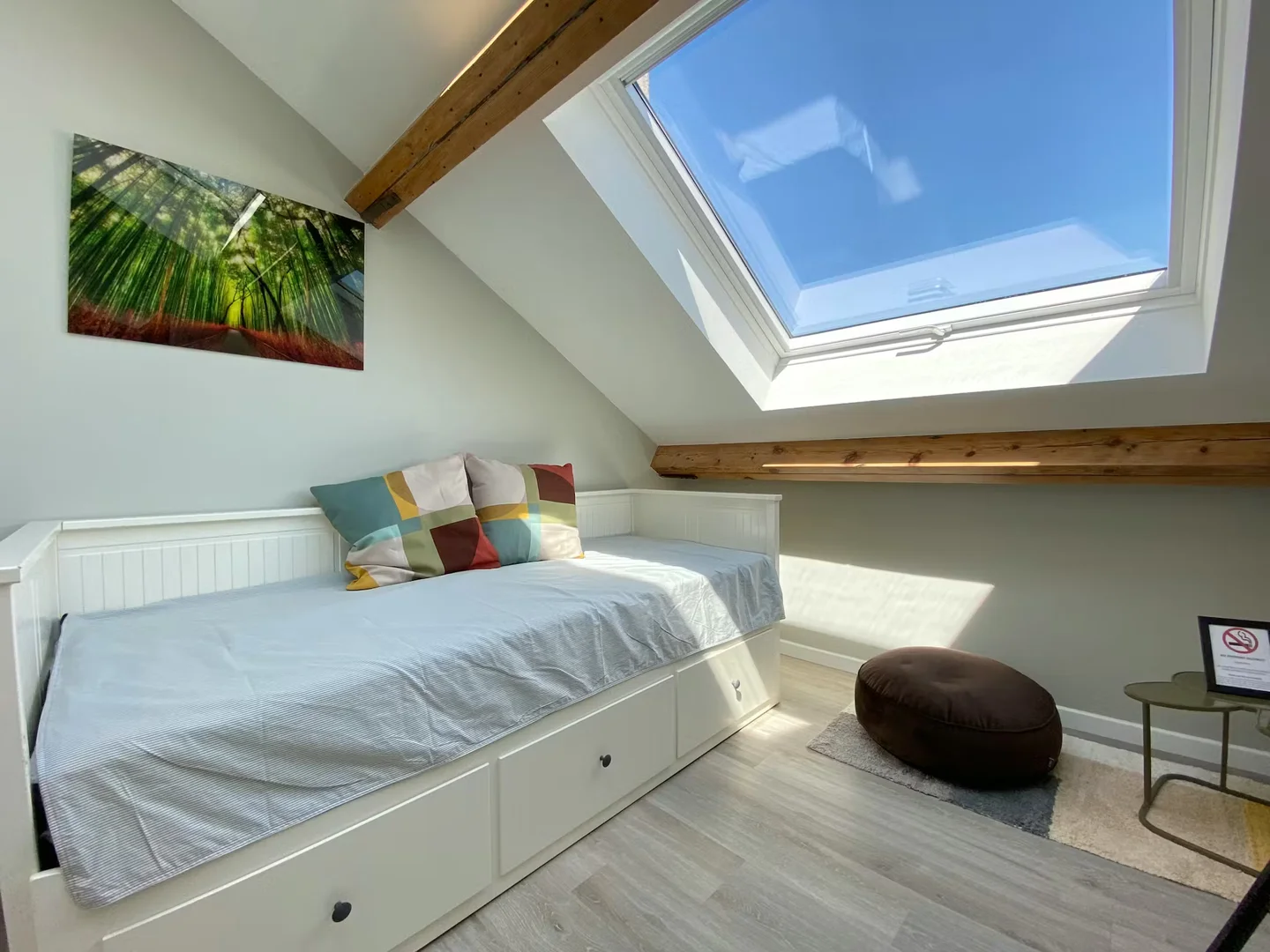 Economical student room with convenient location in 